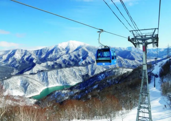 苗場滑雪場開放時間 苗場滑雪場開放時間